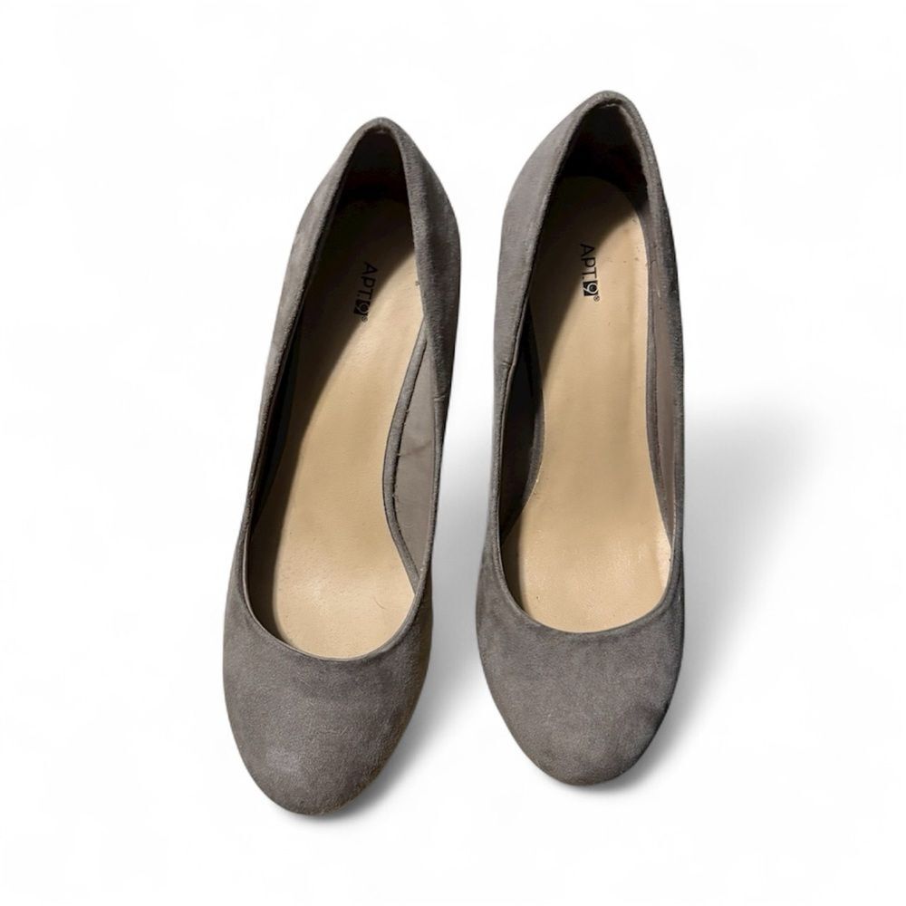 APT 9 Kensington Taupe Faux Suede Wedge Pumps Size 6.5M Platform Heel